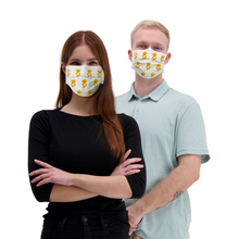 Load image into Gallery viewer, Kasvomaski Type IIR Kummit Ry nallekuosi henkilöiden päälllä